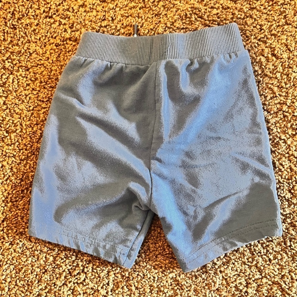 PREOWNED 18 Month blue Mickey wind breaker jacket with hood. 2T mickey shorts - Picture 8 of 10